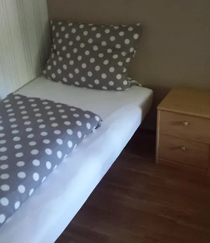 Peggy * كورورت أوبين