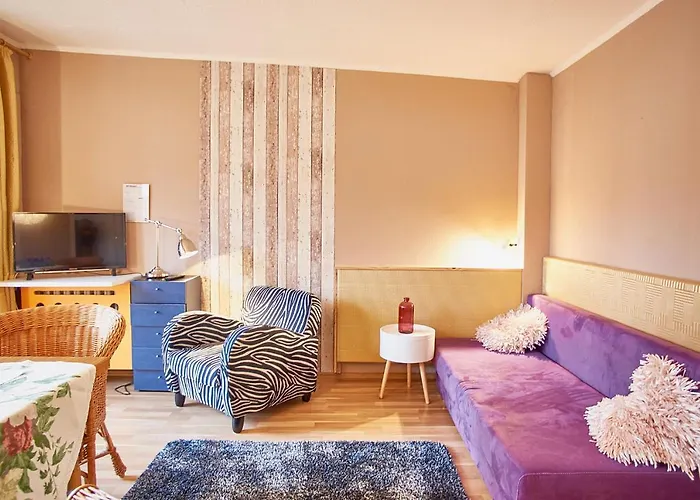 Peggy * كورورت أوبين